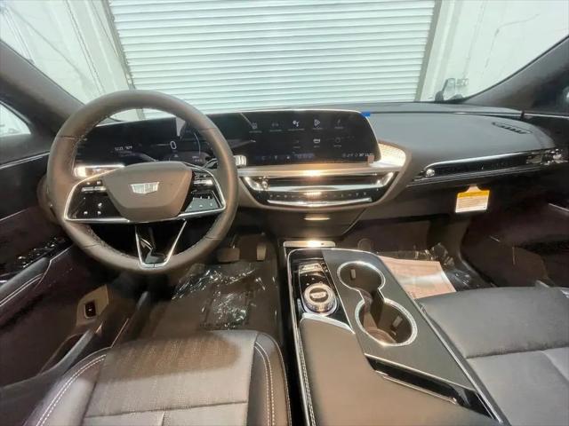 2025 Cadillac iQ Luxury 1 RWD