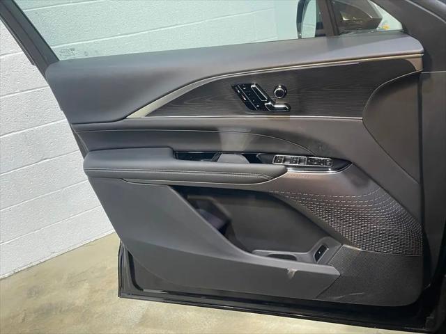 2025 Cadillac iQ Luxury 1 RWD