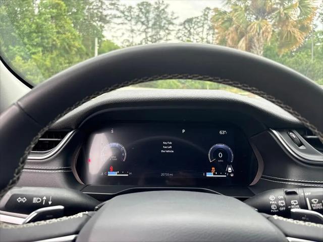 2023 Jeep Grand Cherokee Laredo 4x2