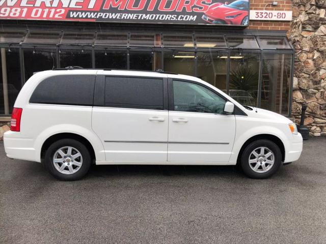 2010 Chrysler Town & Country Touring