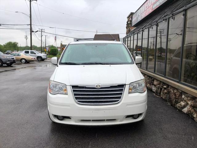 2010 Chrysler Town & Country Touring