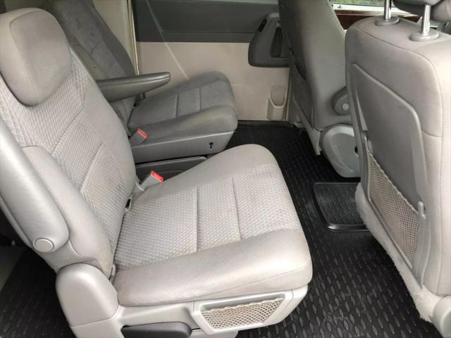 2010 Chrysler Town & Country Touring
