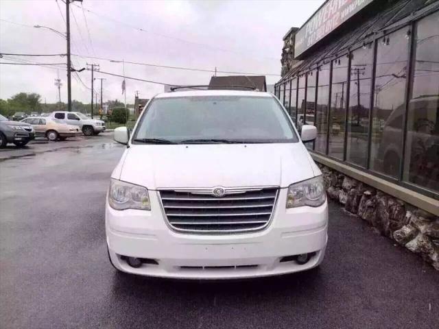 2010 Chrysler Town & Country Touring