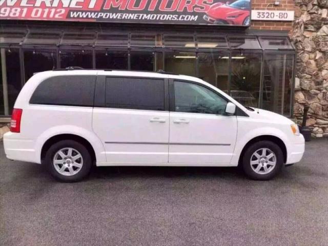 2010 Chrysler Town & Country Touring