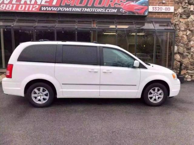 2010 Chrysler Town & Country Touring