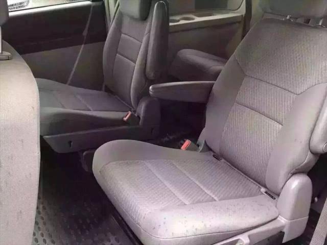 2010 Chrysler Town & Country Touring