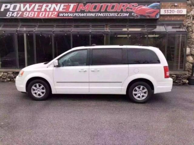 2010 Chrysler Town & Country Touring