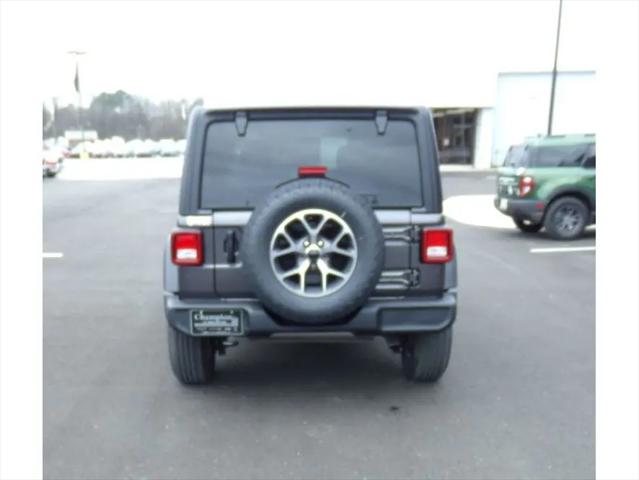 2025 Jeep Wrangler 4-Door Summit 4x4