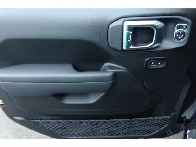 2025 Jeep Wrangler 4-Door Summit 4x4