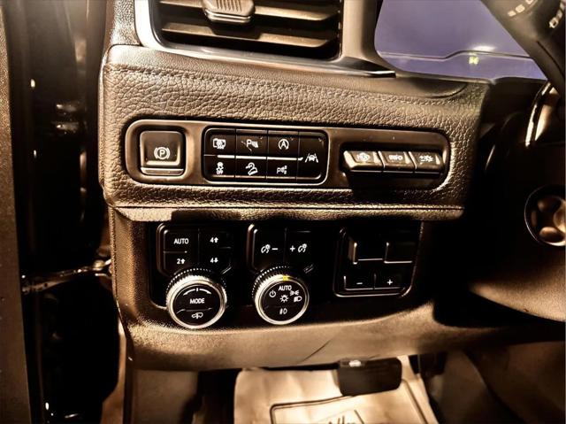 2024 GMC Yukon 4WD Denali