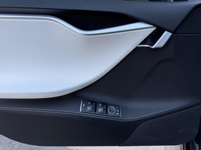 2017 Tesla Model S 75D