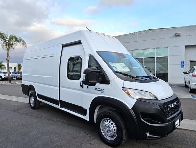 2025 Ram ProMaster Step Van Super High Roof 159" WB EXT