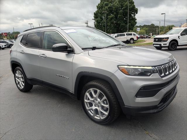 2022 Jeep Compass Latitude Lux 4x4