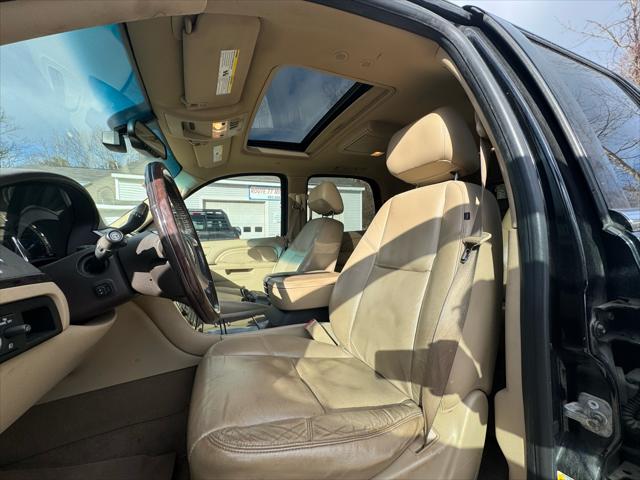 2010 Cadillac Escalade Luxury