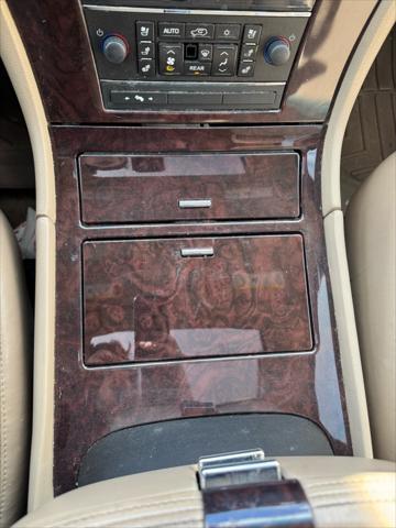 2010 Cadillac Escalade Luxury