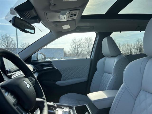 2025 Mitsubishi Outlander PHEV SEL S-AWC