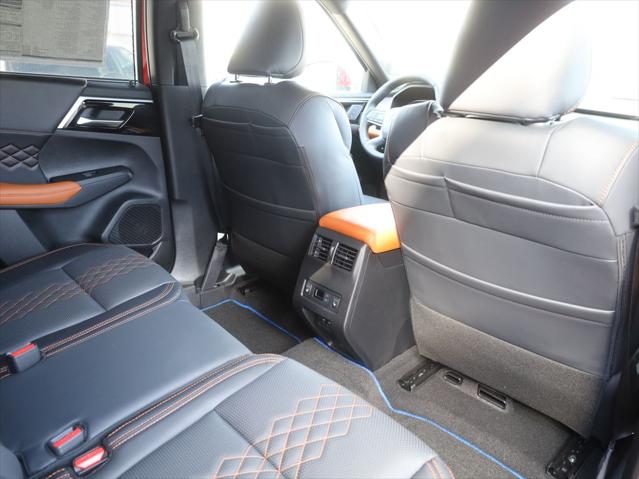 2025 Mitsubishi Outlander PHEV SEL S-AWC