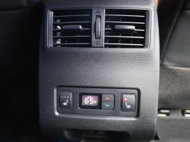 2025 Mitsubishi Outlander PHEV SEL S-AWC