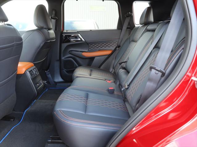 2025 Mitsubishi Outlander PHEV SEL S-AWC