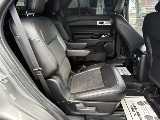 2023 Ford Explorer ST-Line