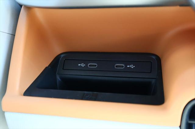 2025 Volkswagen ID. Buzz 1st Edition with 4MOTION