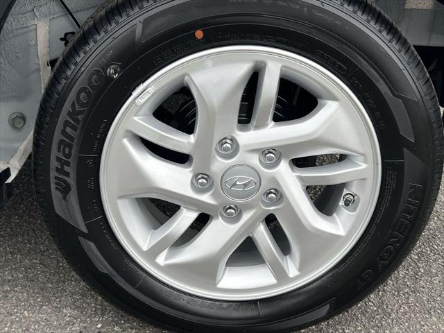 2025 Hyundai Venue SE