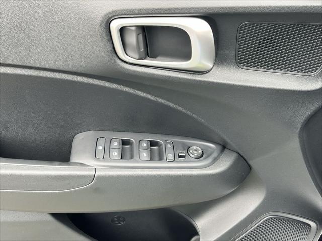 2025 Hyundai Venue SE