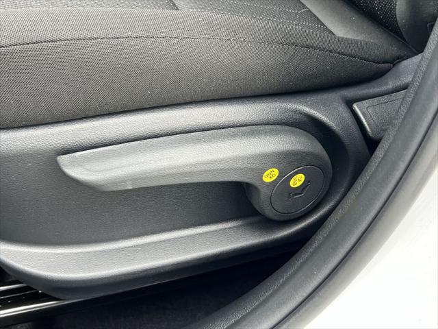 2025 Hyundai Venue SE