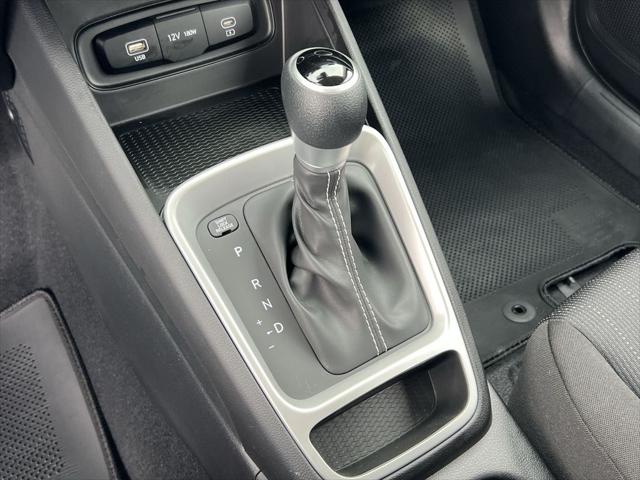 2025 Hyundai Venue SE