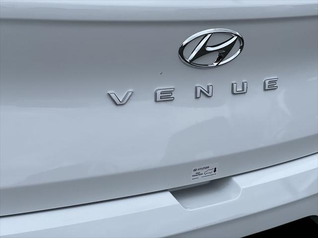 2025 Hyundai Venue SE