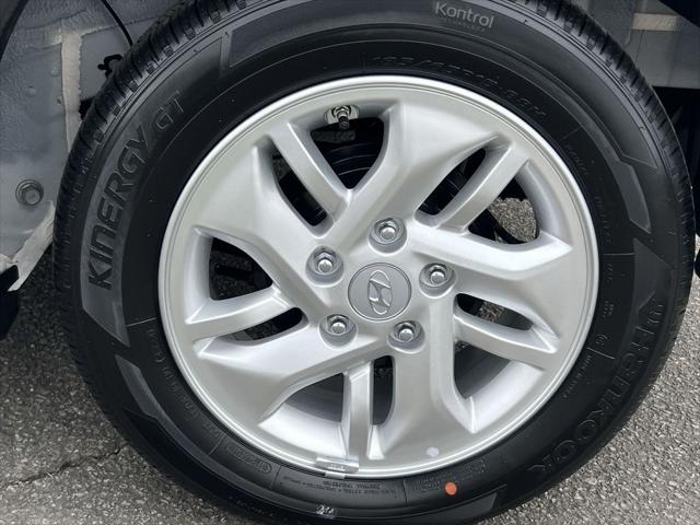 2025 Hyundai Venue SE