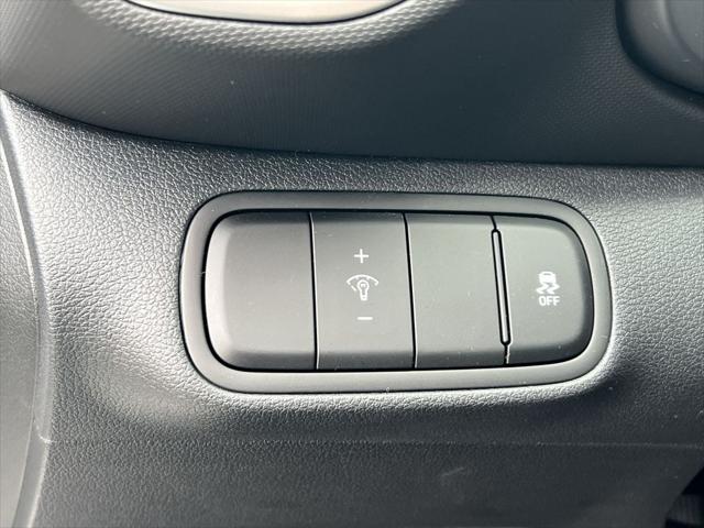 2025 Hyundai Venue SE