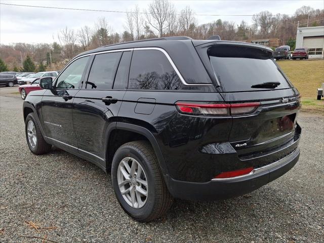 2025 Jeep Grand Cherokee GRAND CHEROKEE LAREDO X 4X4