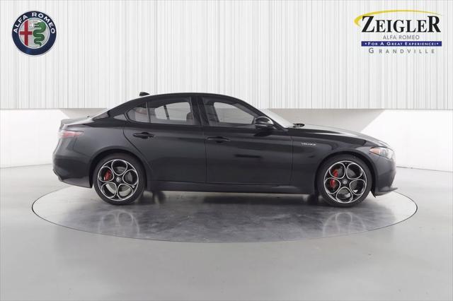 2025 Alfa Romeo Giulia GIULIA AWD 2025 Alfa Romeo Giulia GIULIA AWD