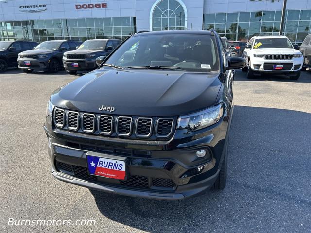 2025 Jeep Compass COMPASS LATITUDE 4X4