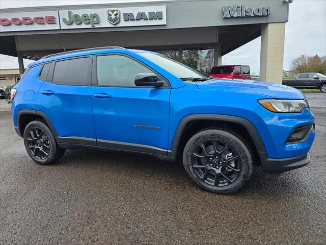 2025 Jeep Compass COMPASS LATITUDE 4X4