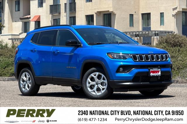 2025 Jeep Compass COMPASS LATITUDE 4X4