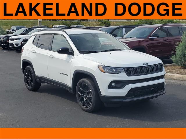 2025 Jeep Compass COMPASS LATITUDE 4X4