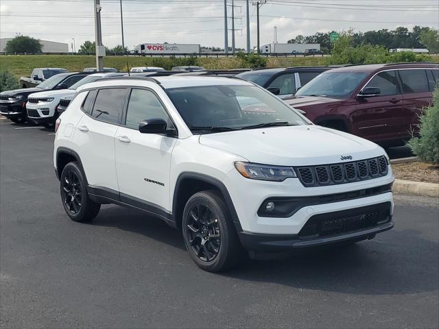 2025 Jeep Compass COMPASS LATITUDE 4X4