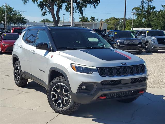 2025 Jeep Compass COMPASS TRAILHAWK 4X4