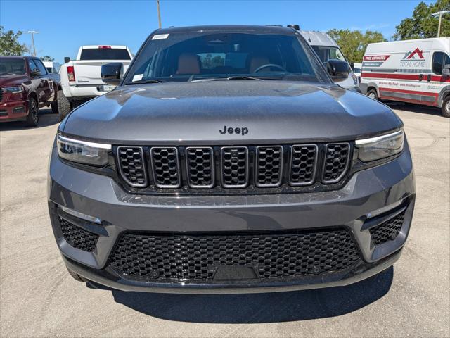 2025 Jeep Grand Cherokee GRAND CHEROKEE SUMMIT RESERVE 4X4