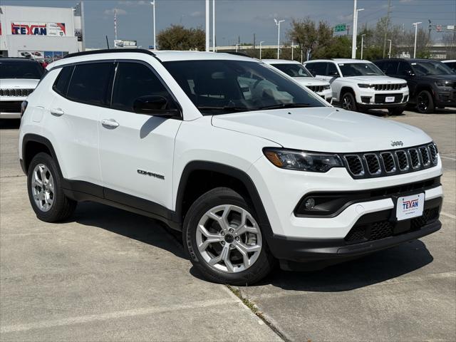 2025 Jeep Compass COMPASS LATITUDE 4X4