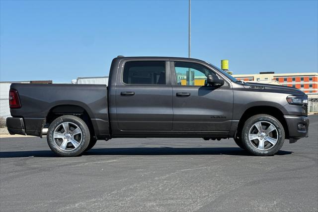 2025 RAM Ram 1500 RAM 1500 TRADESMAN CREW CAB 4X4 57 BOX