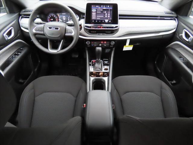 2025 Jeep Compass COMPASS SPORT 4X4