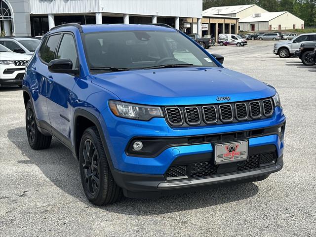 2025 Jeep Compass COMPASS LATITUDE 4X4