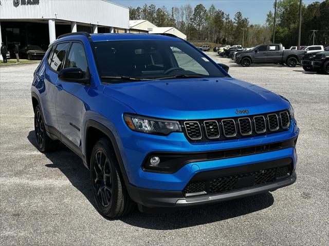 2025 Jeep Compass COMPASS LATITUDE 4X4