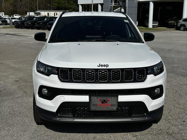 2025 Jeep Compass COMPASS LATITUDE 4X4