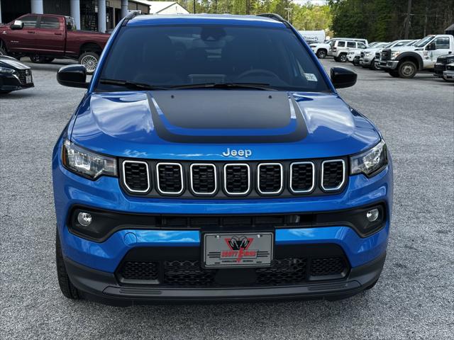 2025 Jeep Compass COMPASS LATITUDE 4X4