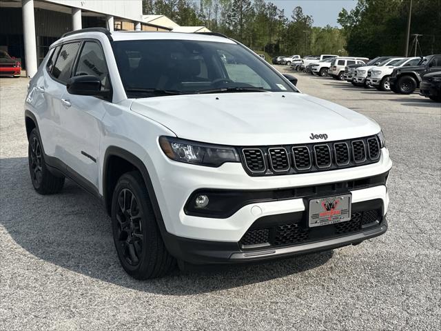 2025 Jeep Compass COMPASS LATITUDE 4X4