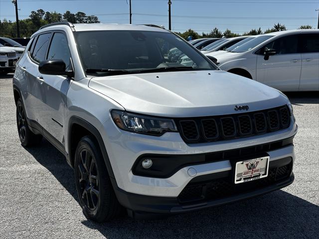 2025 Jeep Compass COMPASS LATITUDE 4X4
